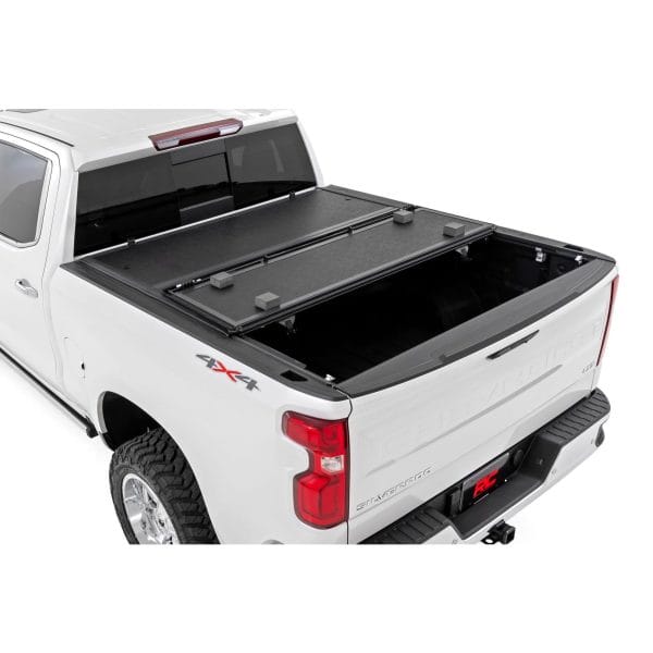 Hard Low Profile Bed Cover - 5'9" Bed - Rail Caps - Chevy GMC 1500 2500HD 3500HD (14-19)