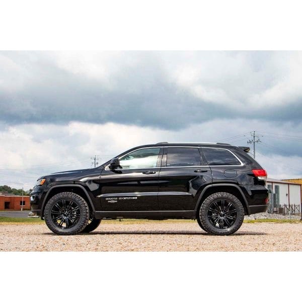 Rough Country 2.5 Inch Lift Kit - Jeep Grand Cherokee WK2 2WD 4WD (2011-2022)