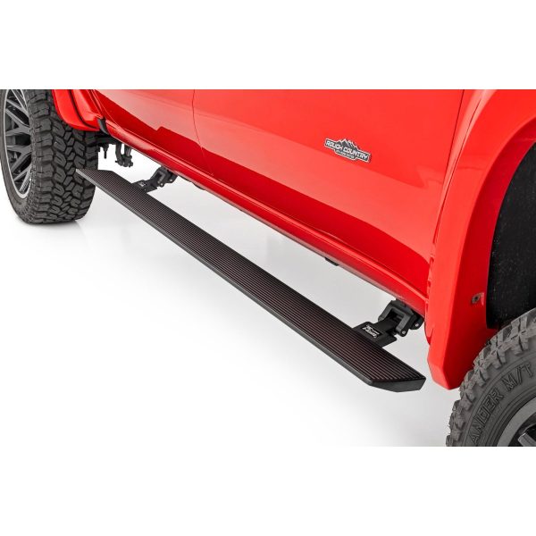 Power Running Boards - Dual Electric Motor - Crew Cab - Chevy GMC 1500 2500HD 3500HD (19-24)