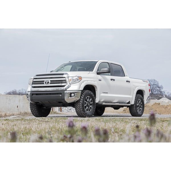 Rough Country 2.5-3 Inch Leveling Kit - Toyota Tundra 2WD 4WD (2007-2021)