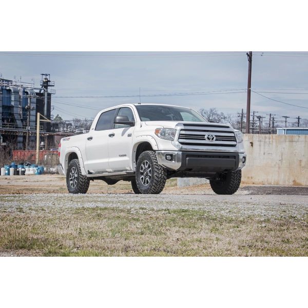 Rough Country 2.5-3 Inch Leveling Kit - Toyota Tundra 2WD 4WD (2007-2021)